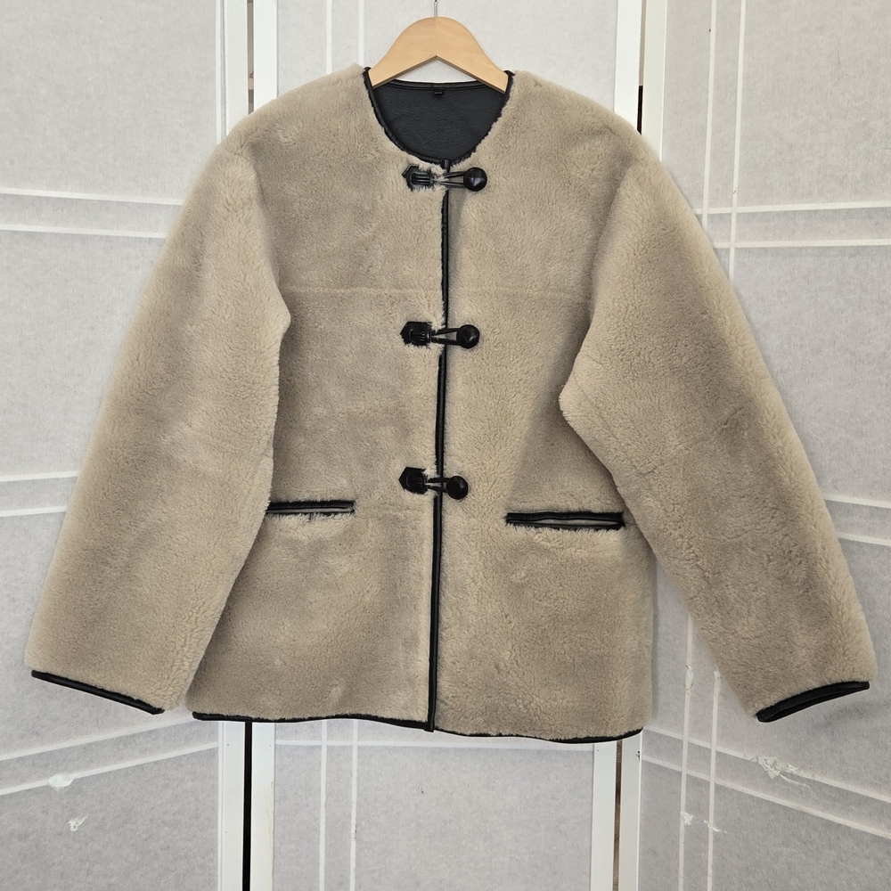 NWOT ! Mango Bethoven Cream Teddy Jacket with Black Details